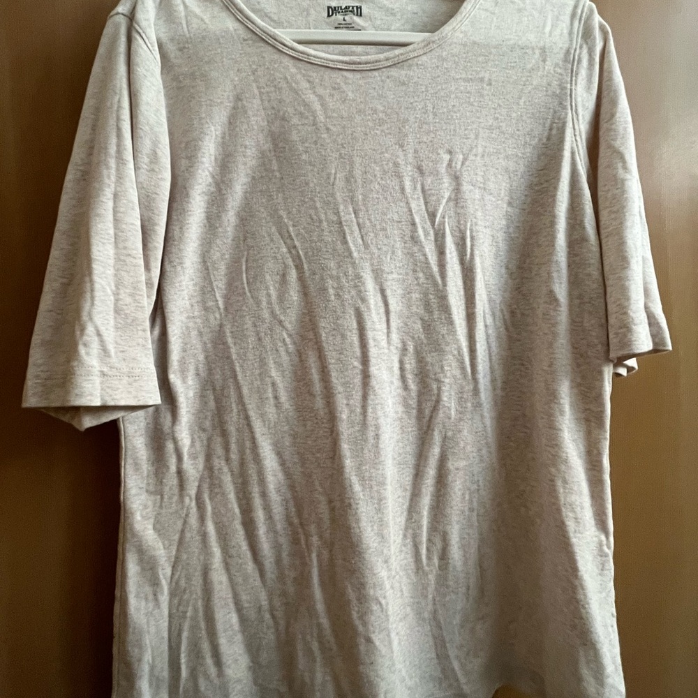 Duluth Trading Co Heather Oatmeal Women's Short Sleeve Tee